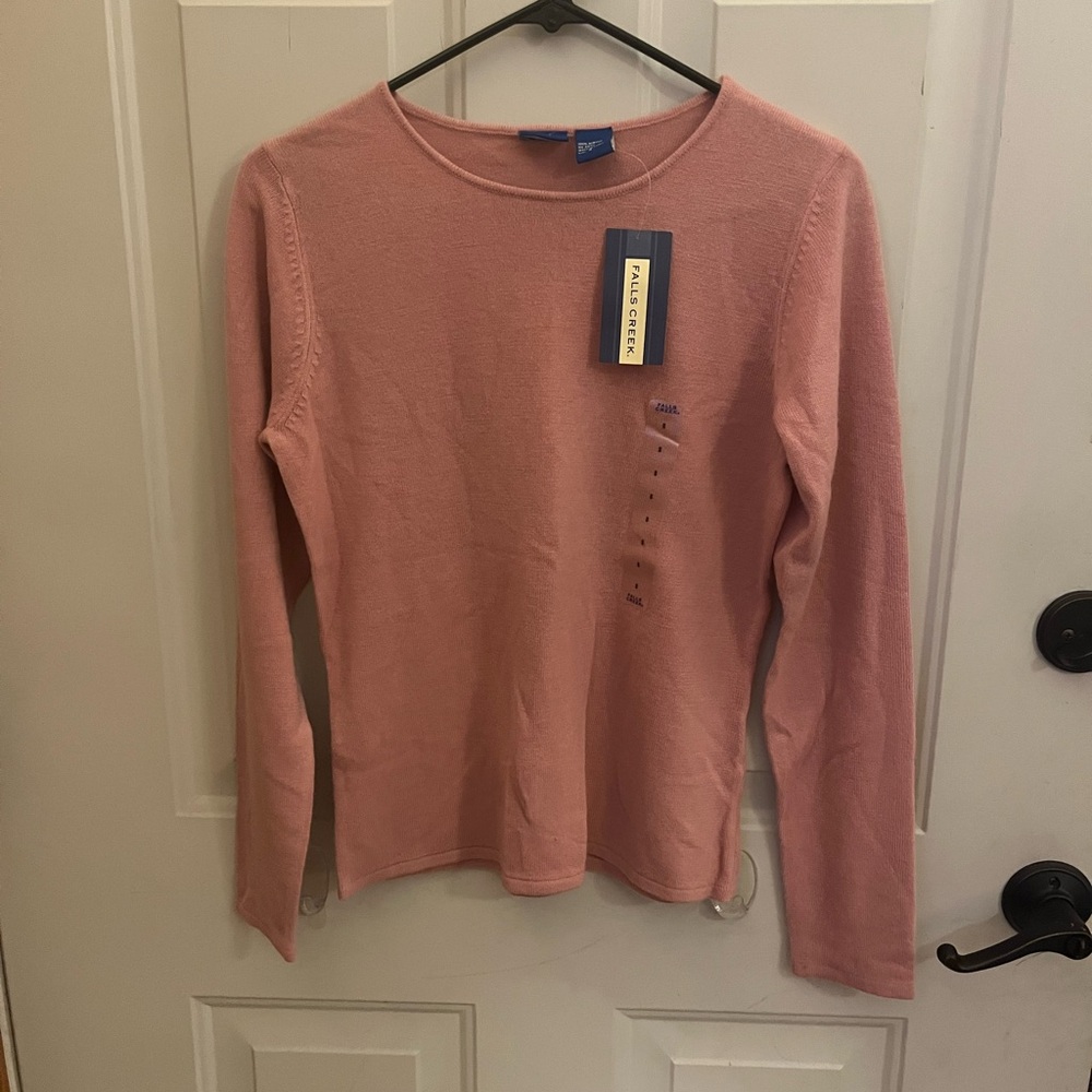 Woman’s NWT Coral Size S Top